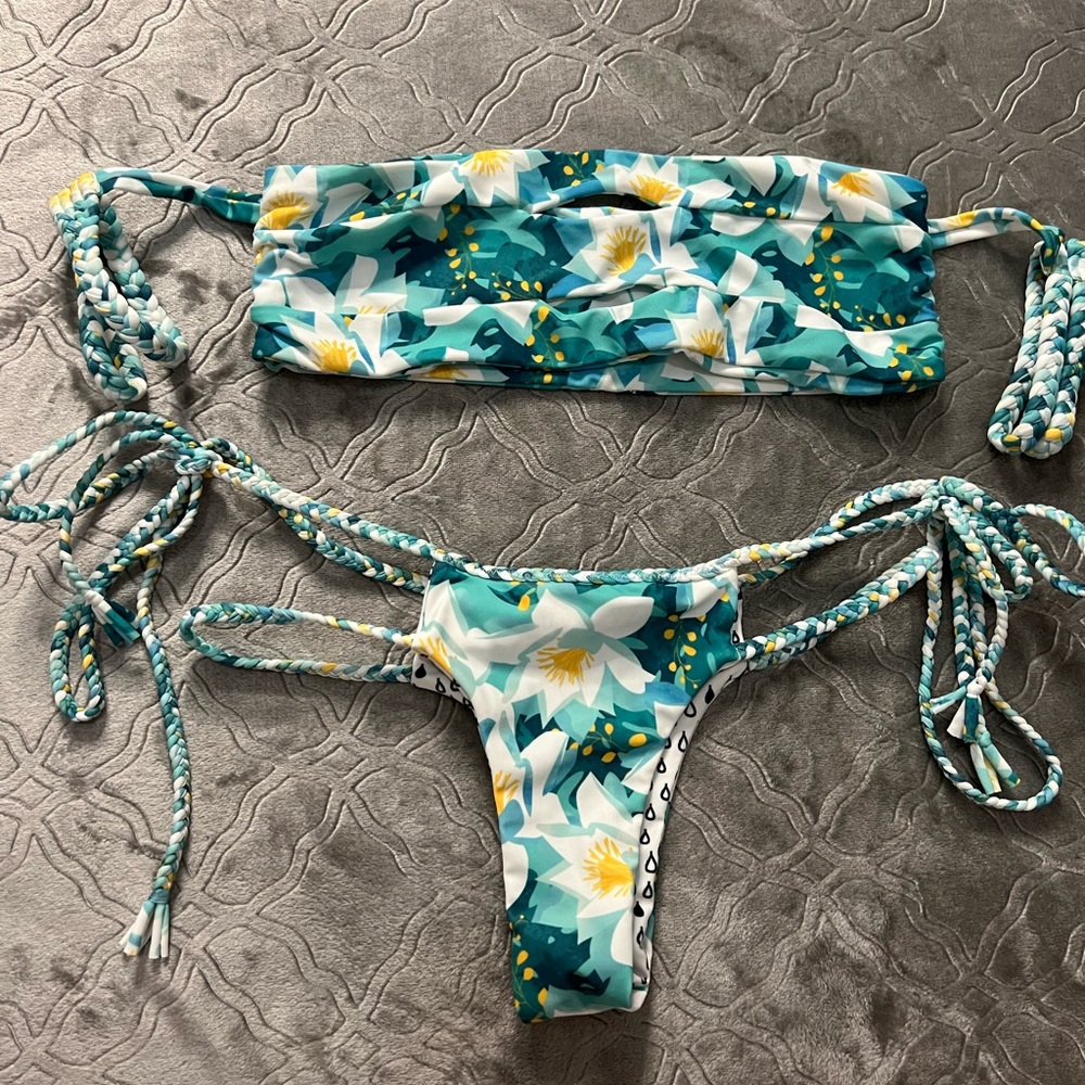 Moana bikini pastel piranha set size large